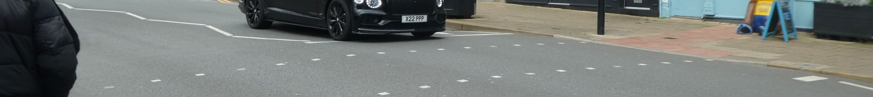 Bentley Flying Spur V8 2021