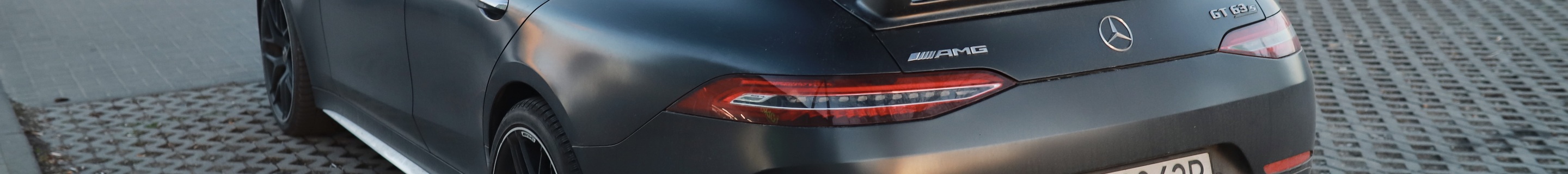 Mercedes-AMG GT 63 S X290