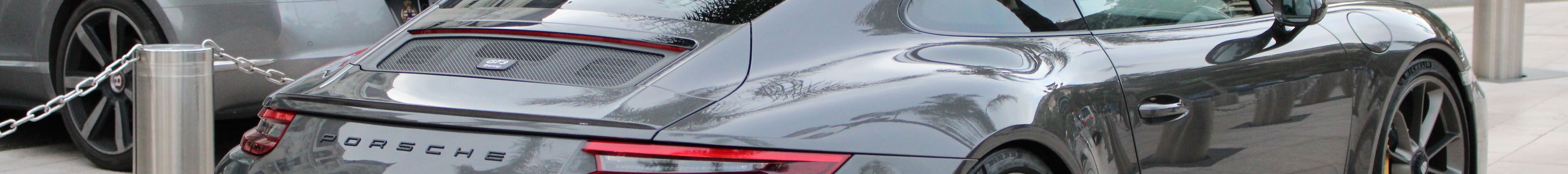 Porsche 991 GT3 Touring