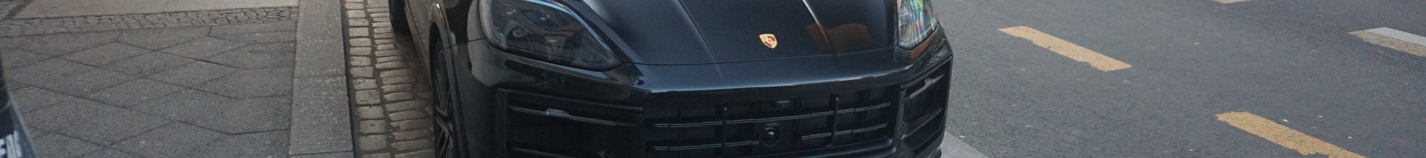 Porsche 9YA Cayenne GTS MkII