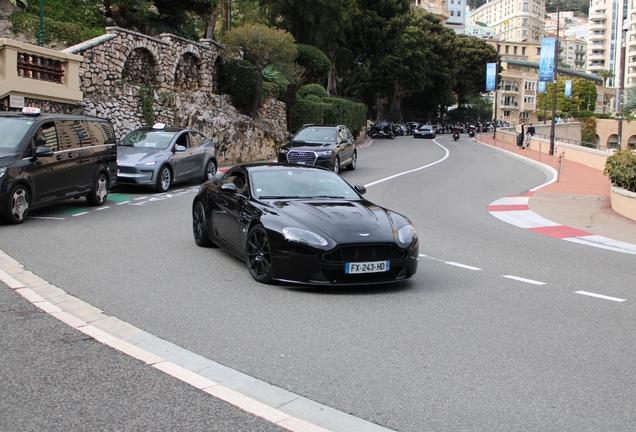 Aston Martin V12 Vantage S
