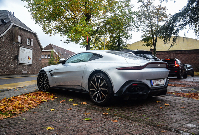 Aston Martin V8 Vantage 2018