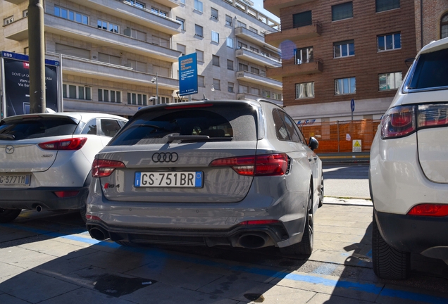 Audi RS4 Avant B9