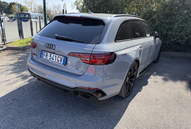 Audi RS4 Avant B9
