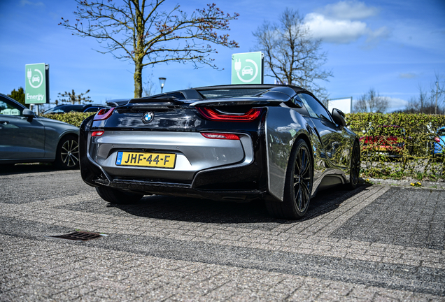 BMW i8 Roadster