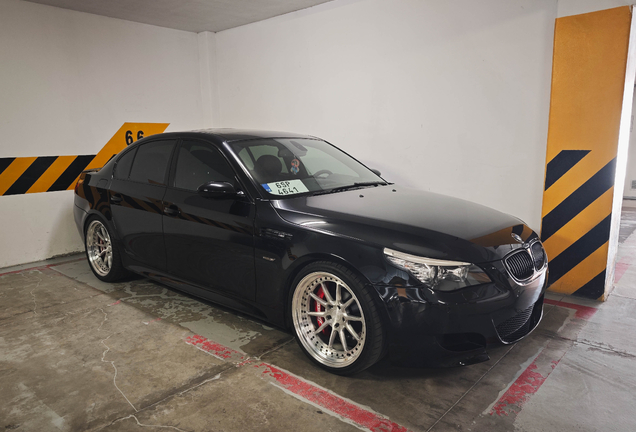 BMW M5 E60 2007