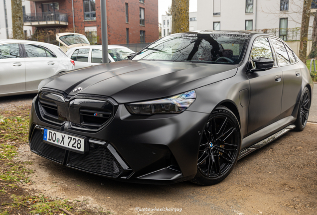 BMW M5 G90
