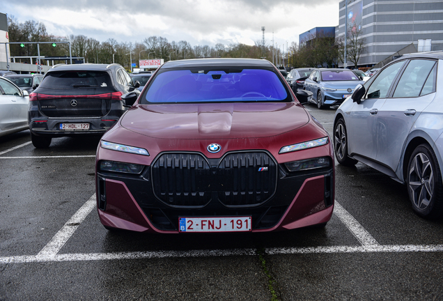 BMW M760e xDrive