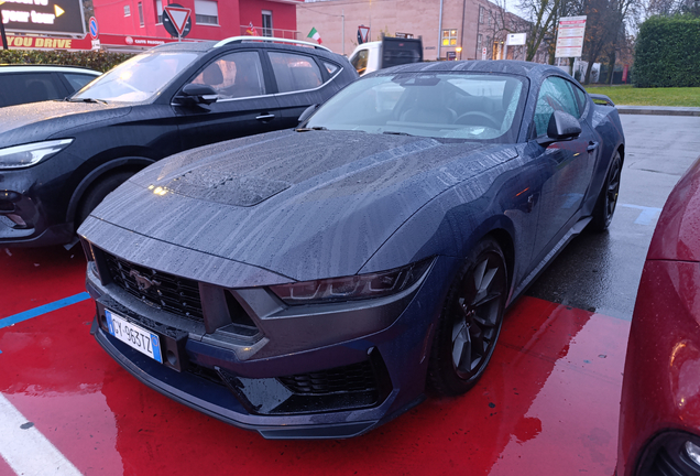 Ford Mustang Dark Horse 2024