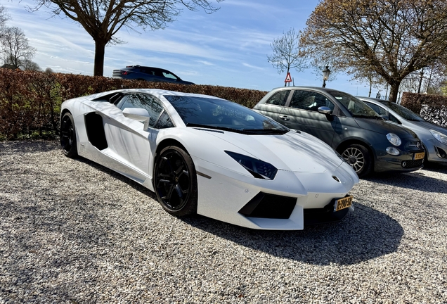Lamborghini Aventador LP700-4