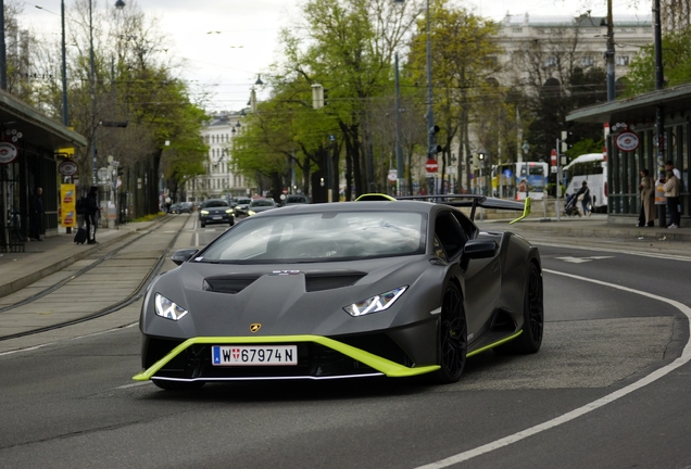 Lamborghini Huracán LP640-2 STO