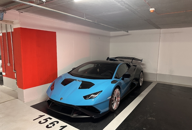 Lamborghini Huracán LP640-2 STO