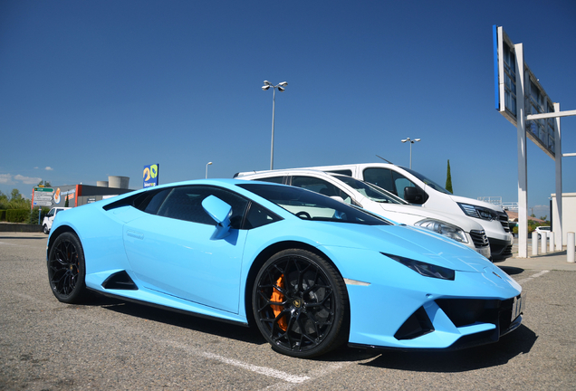 Lamborghini Huracán LP640-4 EVO