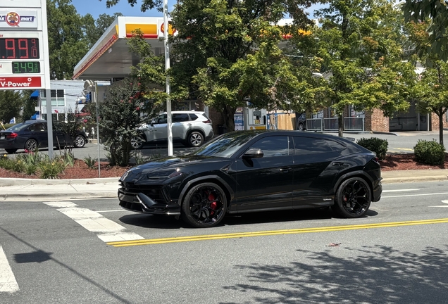 Lamborghini Urus Performante