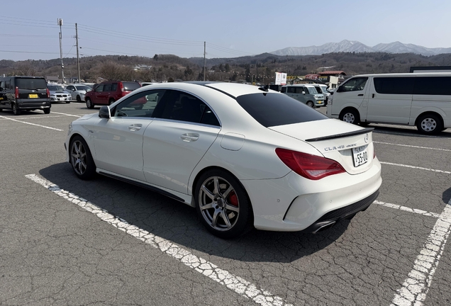 Mercedes-Benz CLA 45 AMG C117