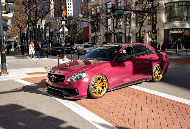 Mercedes-Benz E 63 AMG S W212