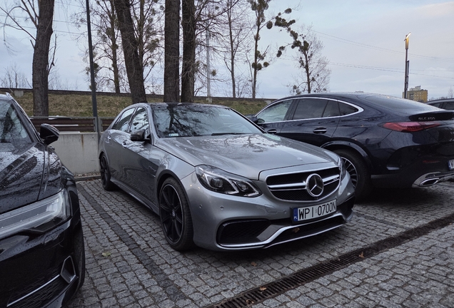 Mercedes-Benz E 63 AMG S W212