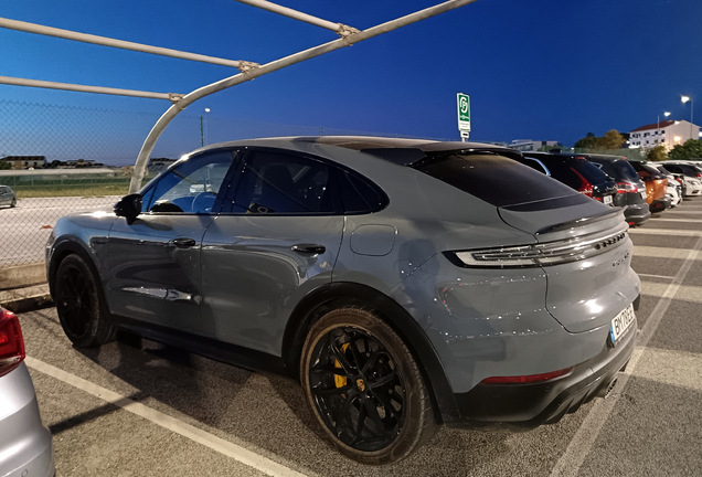 Porsche Cayenne Coupé Turbo E-Hybrid