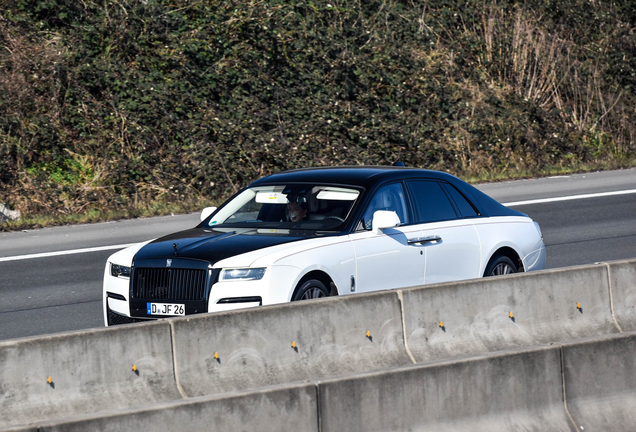 Rolls-Royce Ghost Black Badge 2021