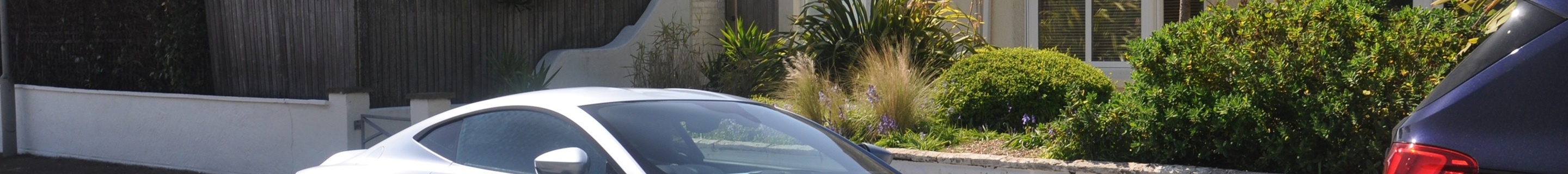 Aston Martin V8 Vantage 2018