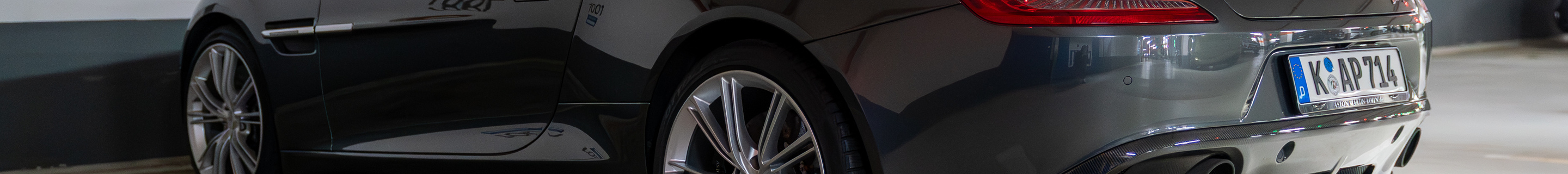 Aston Martin Vanquish 2013