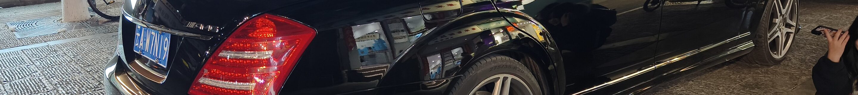 Mercedes-Benz S 65 AMG V221