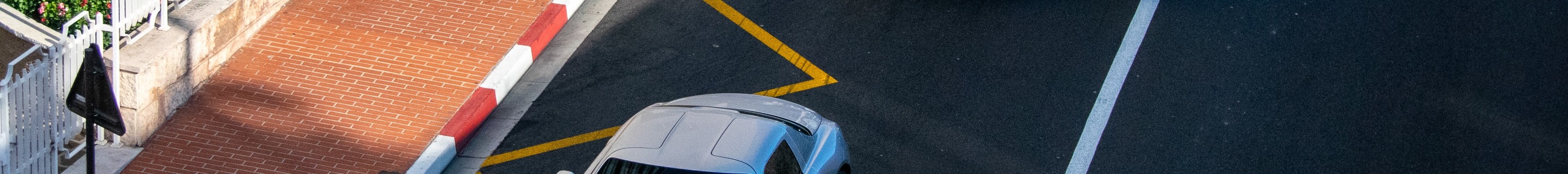 Mercedes-Benz SLS AMG