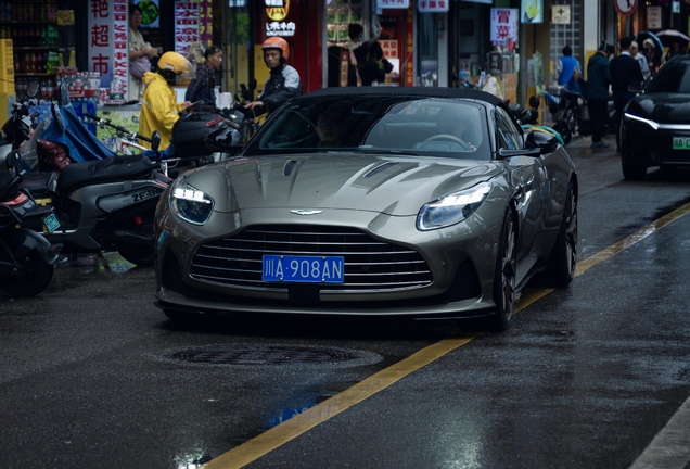 Aston Martin DB12 Volante