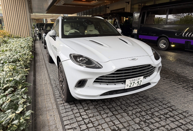 Aston Martin DBX