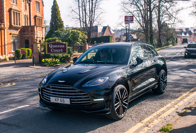 Aston Martin DBX707