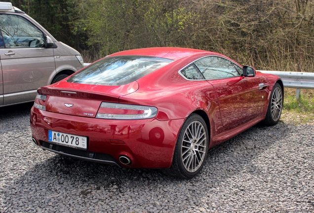 Aston Martin V8 Vantage