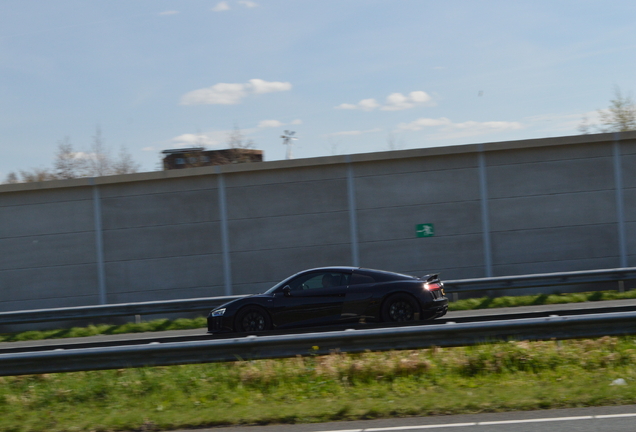 Audi R8 V10 Plus 2015