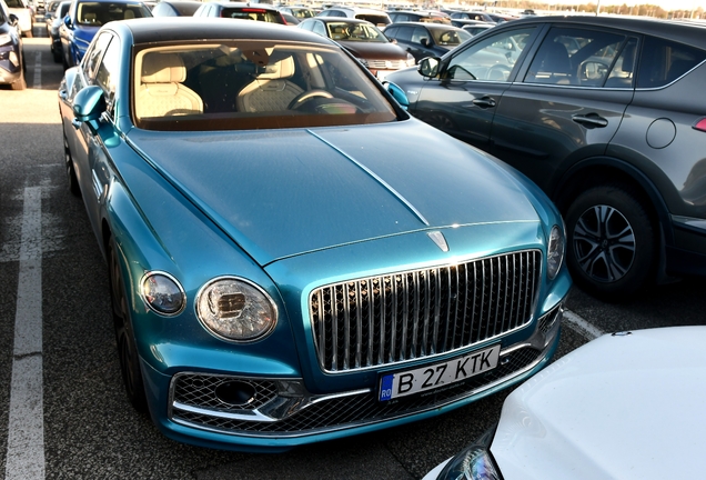 Bentley Flying Spur Hybrid Azure