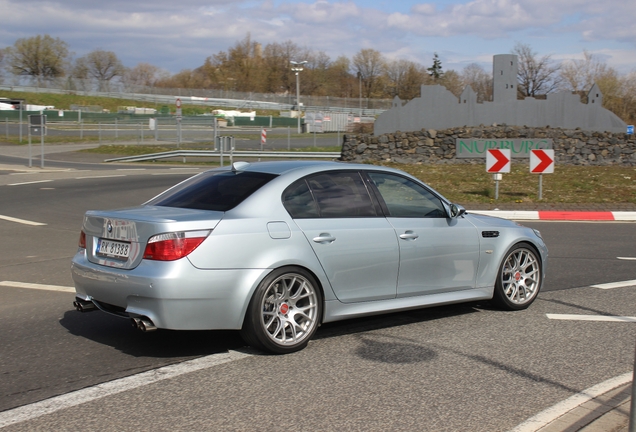 BMW M5 E60 2005
