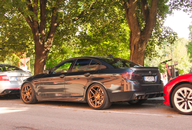 BMW M5 F10 2011