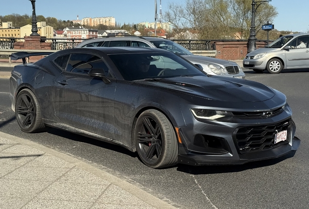 Chevrolet Camaro ZL1 2019