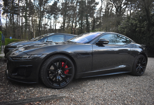 Jaguar F-TYPE R75 Coupé