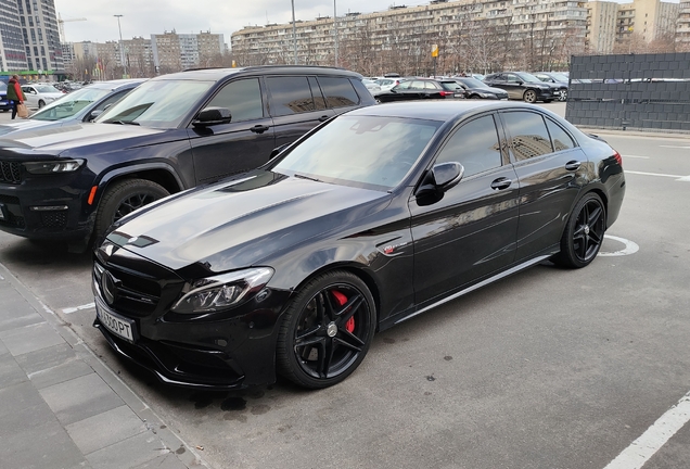Mercedes-AMG C 63 S W205