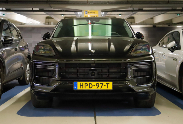 Porsche Cayenne Coupé Turbo E-Hybrid