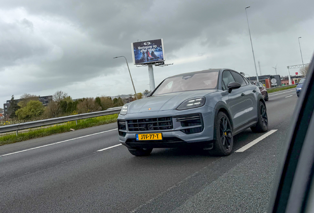 Porsche Cayenne Coupé Turbo E-Hybrid