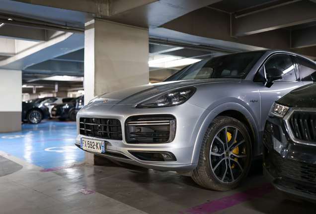 Porsche Cayenne Coupé Turbo S E-Hybrid