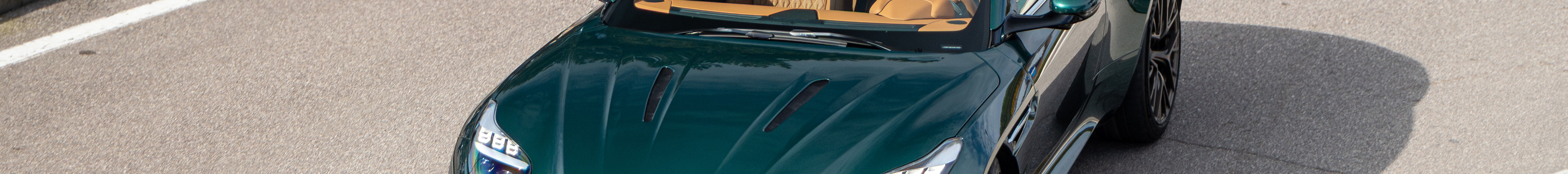 Aston Martin DB12 Volante