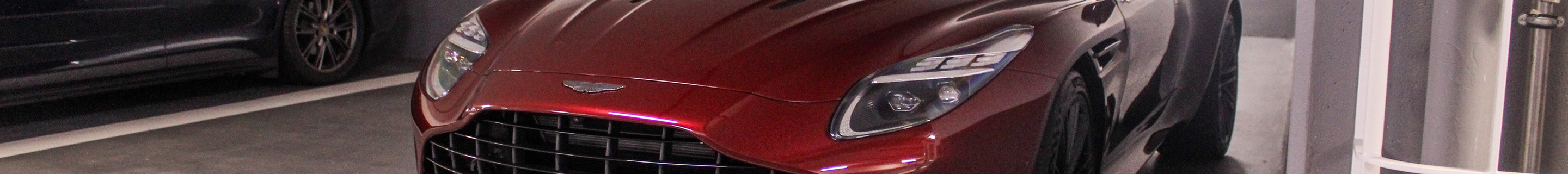 Aston Martin DB12 Volante