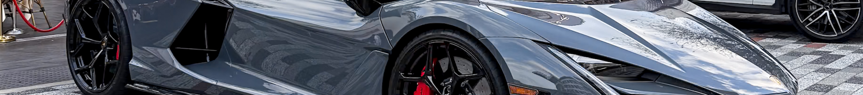 Lamborghini Revuelto