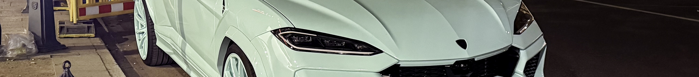 Lamborghini Urus SE Brabus 900 Mint