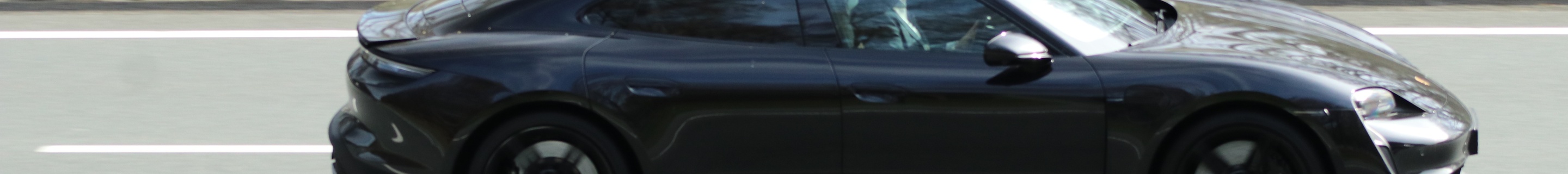 Porsche Taycan Turbo S MkI