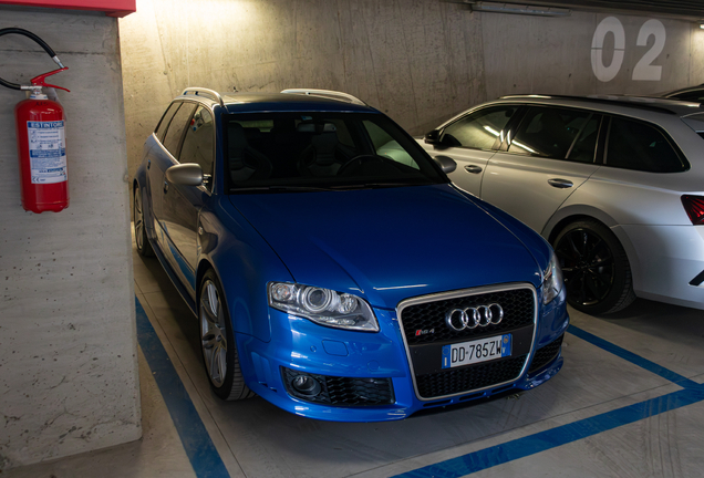 Audi RS4 Avant B7