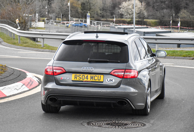 Audi RS4 Avant B8