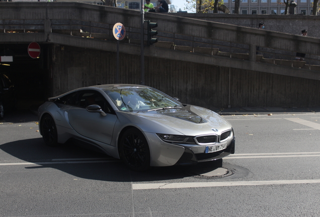 BMW i8 2018