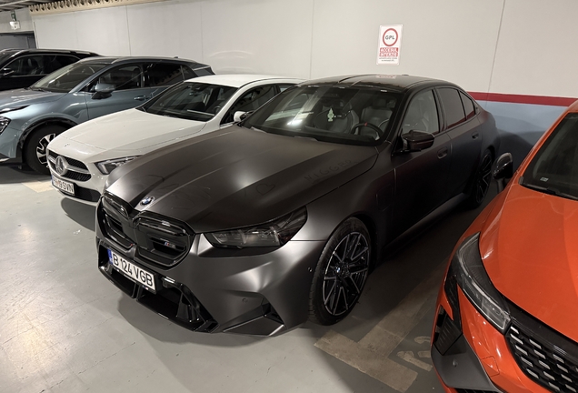 BMW M5 G90